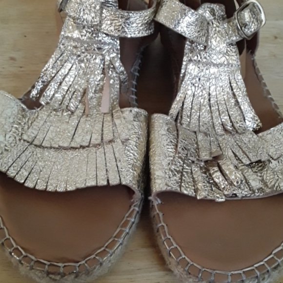 Anthropologie Maypol Gold Metallic Fringe Sandals